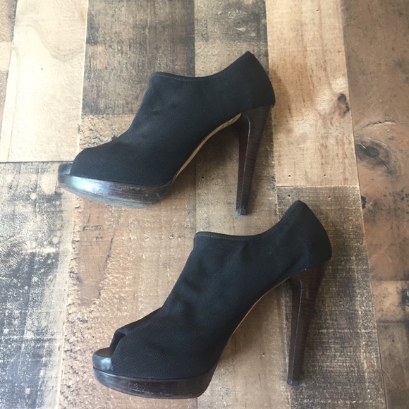 Stuart Weitzman Mesh Peep Toe Ankle Heels 8 - Picture 5 of 7